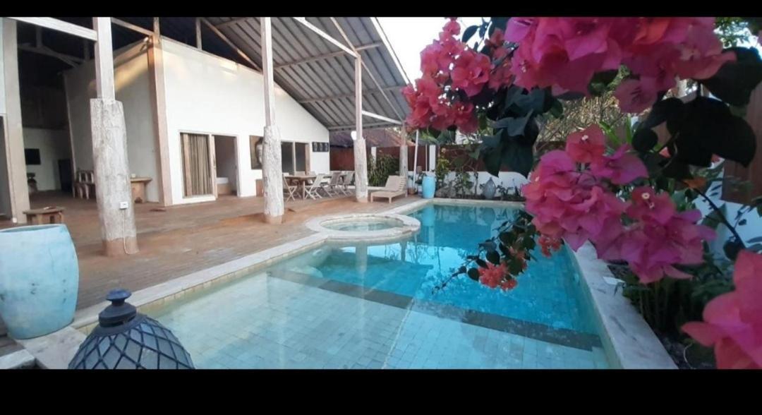 David Villa Gili Trawangan Pokoj fotografie